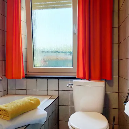 2 Bedroom Awesome In Burg-reuland * بورج ريولاند