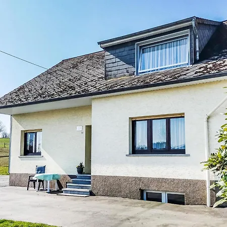 Prázdninový dům 2 Bedroom Awesome In Burg-reuland